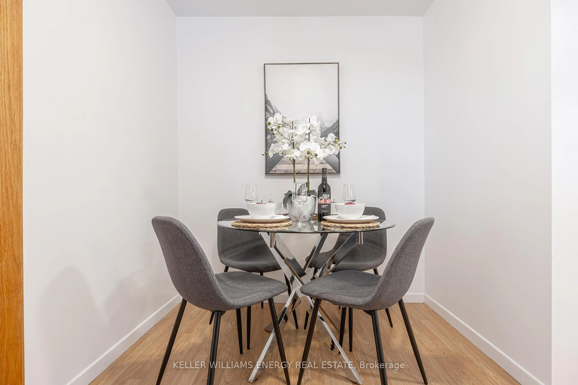 Photo 15 of 469 Waverly Street N, Oshawa, McLaughlin — HOMEH