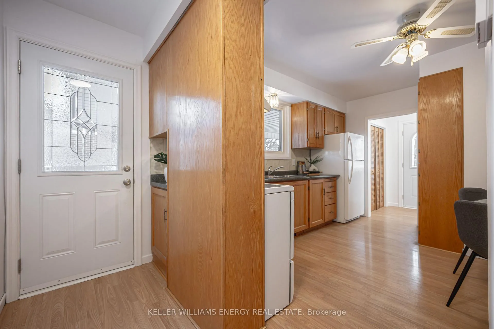 Photo 16 of 469 Waverly Street N, Oshawa, McLaughlin — HOMEH