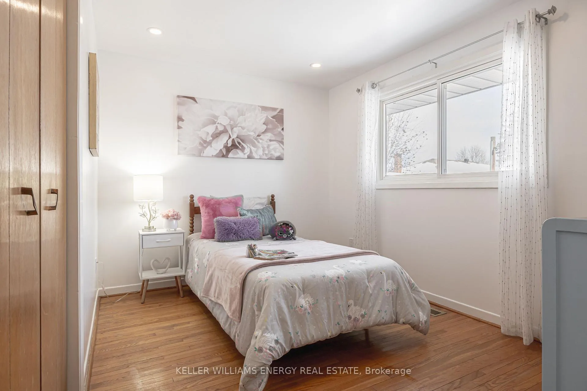 Photo 24 of 469 Waverly Street N, Oshawa, McLaughlin — HOMEH