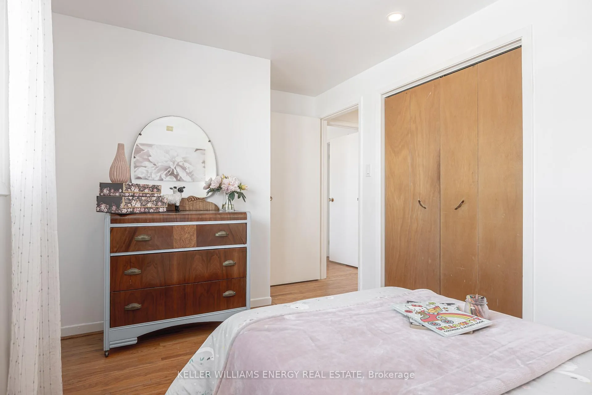 Photo 25 of 469 Waverly Street N, Oshawa, McLaughlin — HOMEH