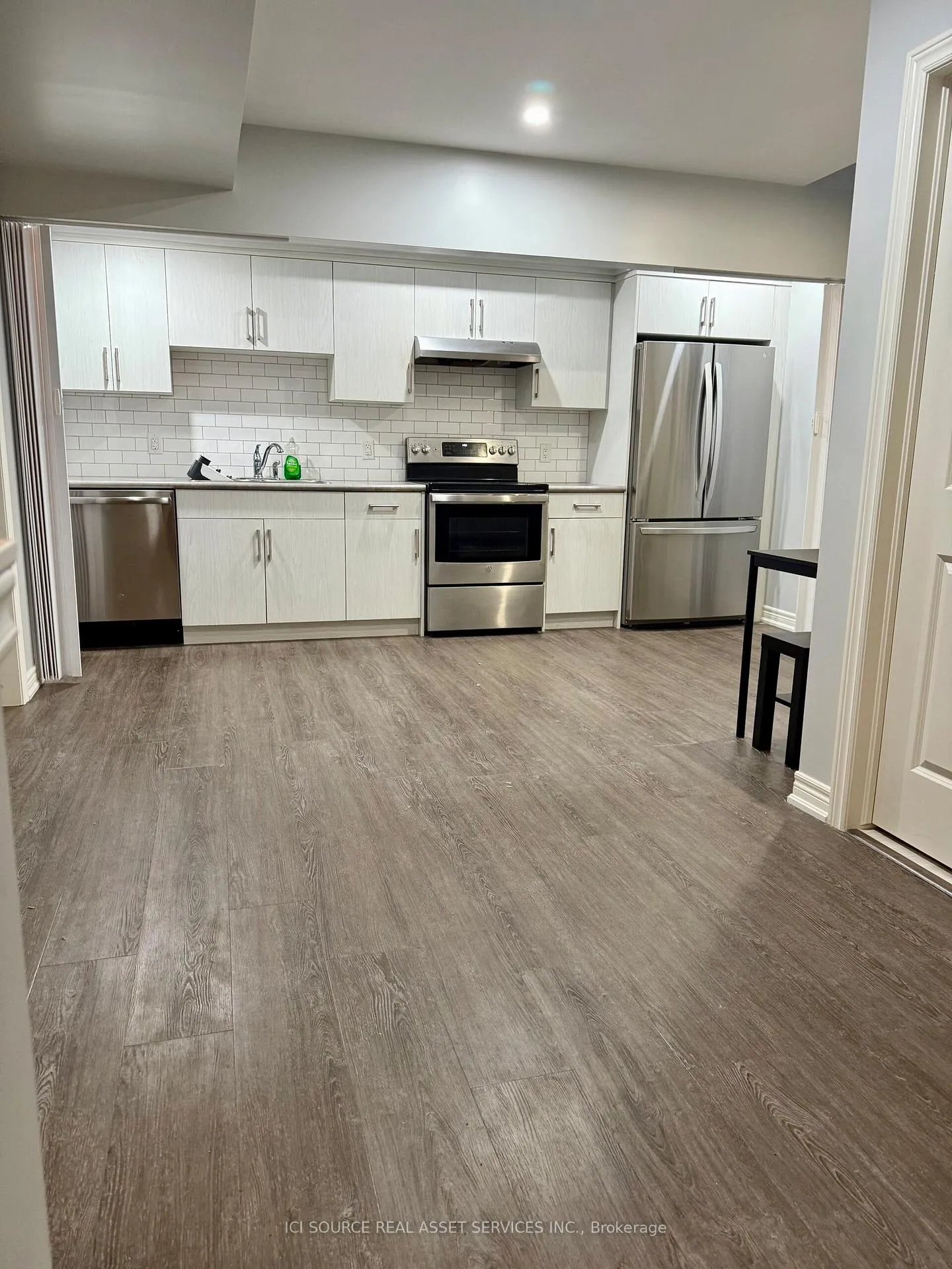 Front of Unit Basement, 6 Darling Avenue