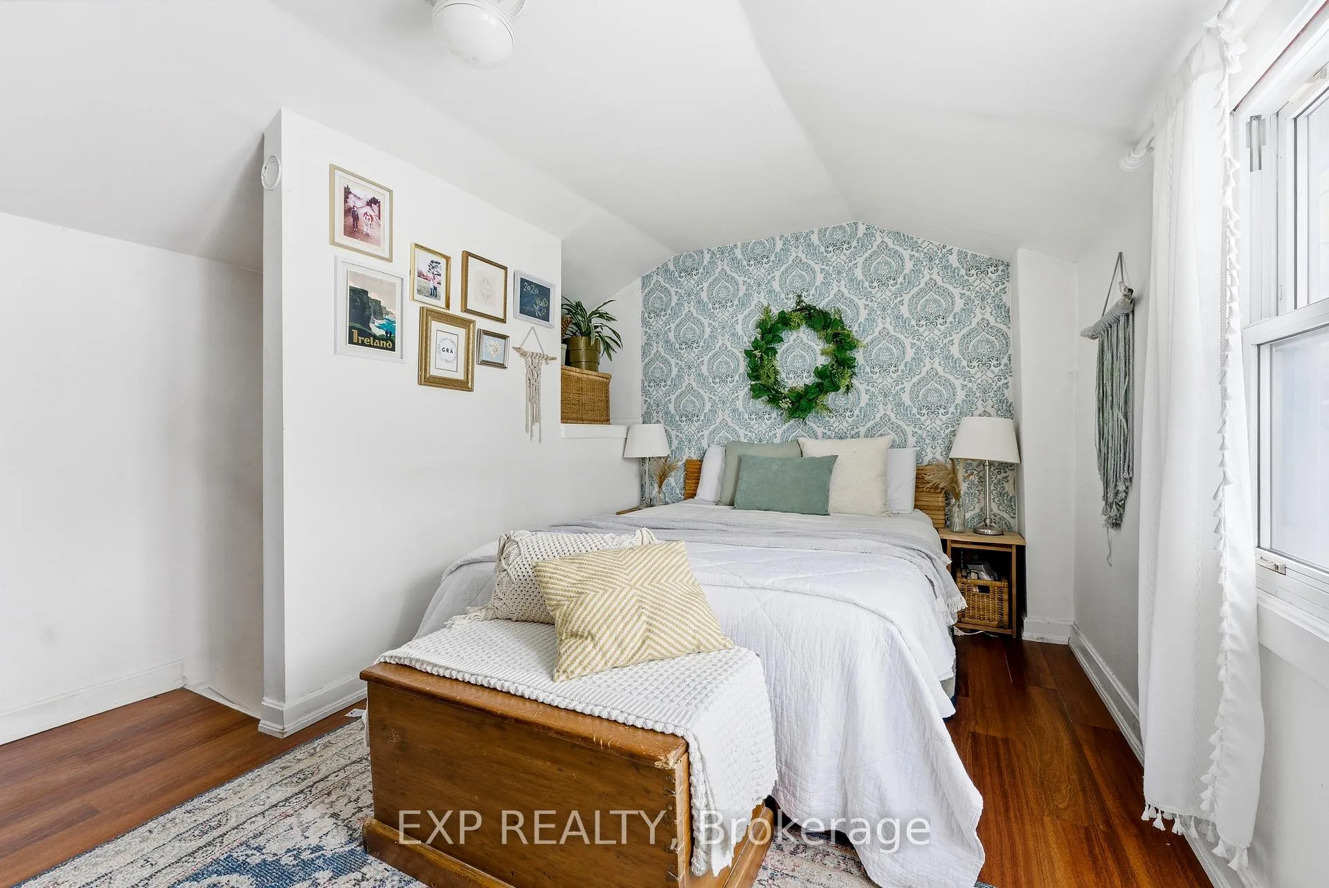 Photo 11 of 41 Lake Street, Prince Edward County, Picton Ward — HOMEH