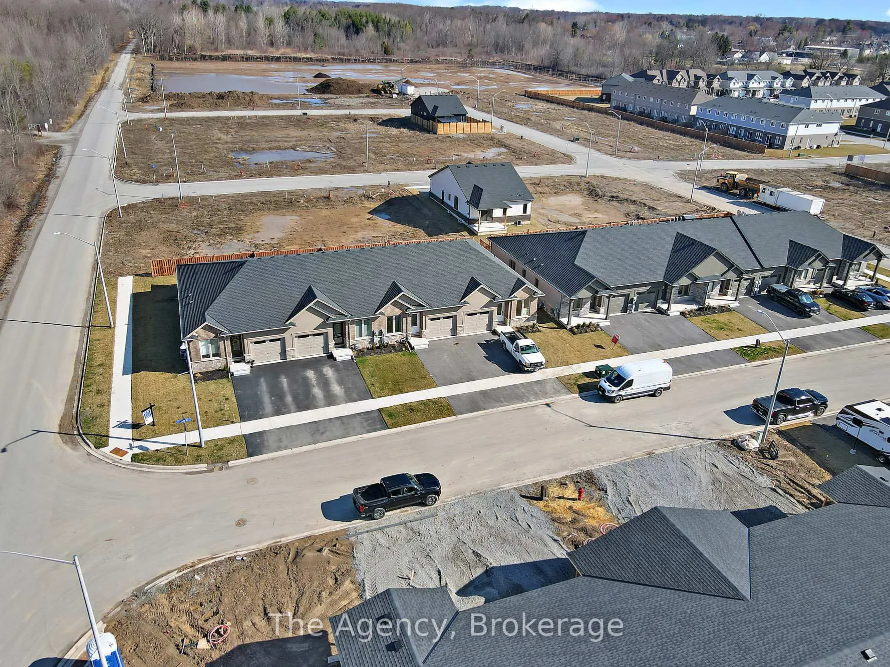 Photo 26 of 15 Austin Drive S, Welland, West Welland — HOMEH