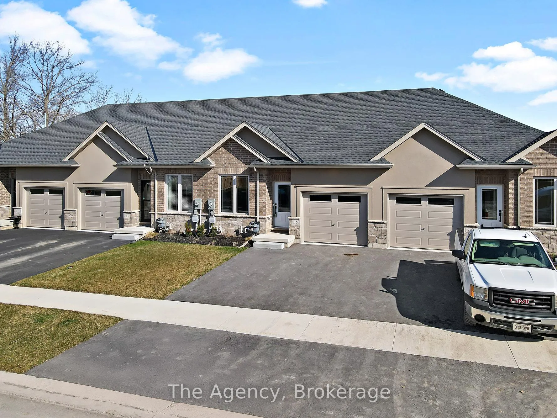 Photo 27 of 15 Austin Drive S, Welland, West Welland — HOMEH