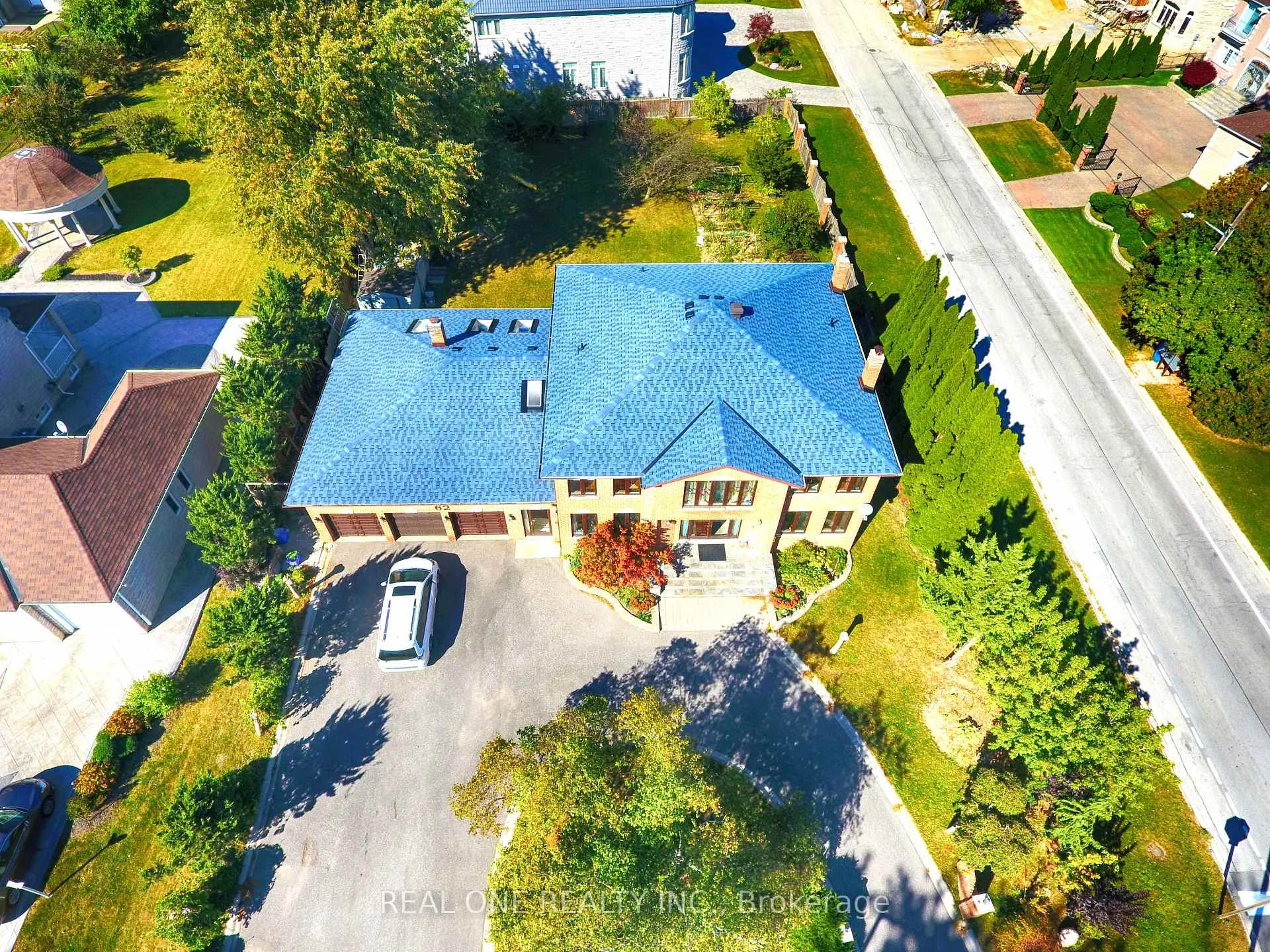 Photo 4 of 62 Lee Avenue, Markham, Milliken Mills East — HOMEH