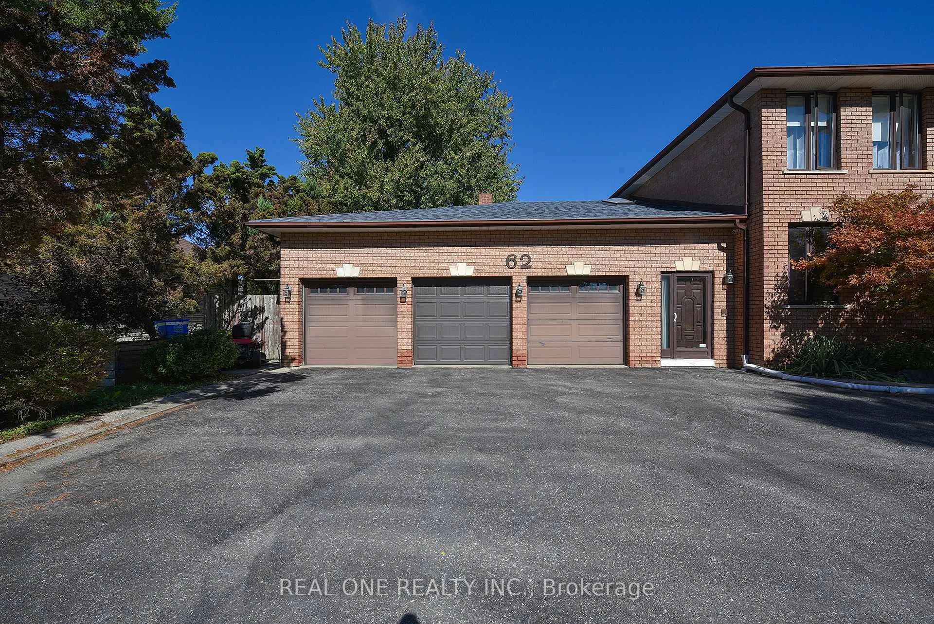Photo 6 of 62 Lee Avenue, Markham, Milliken Mills East — HOMEH