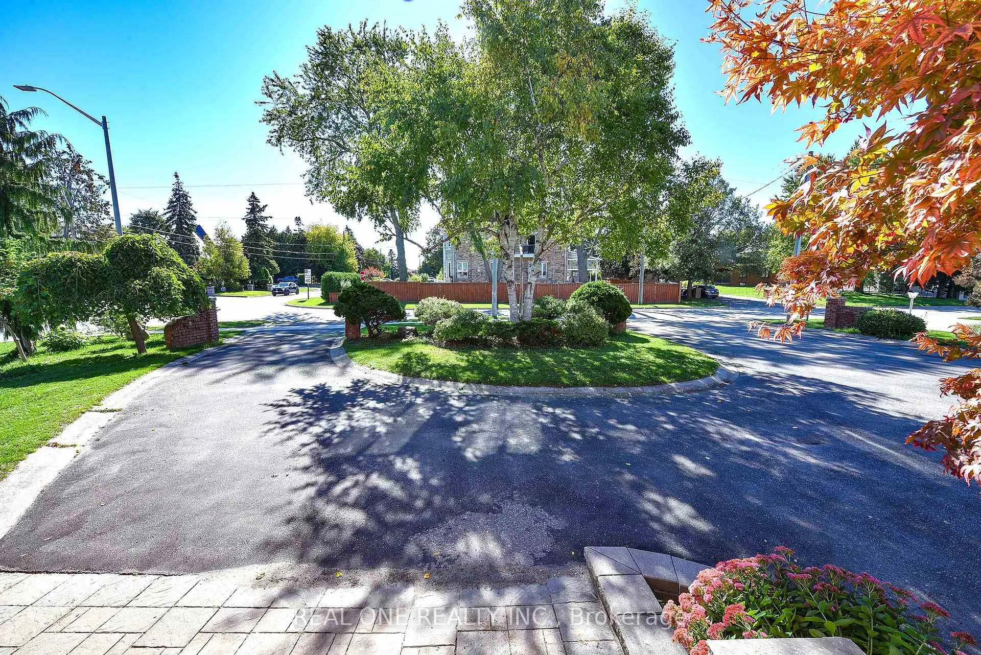 Photo 8 of 62 Lee Avenue, Markham, Milliken Mills East — HOMEH