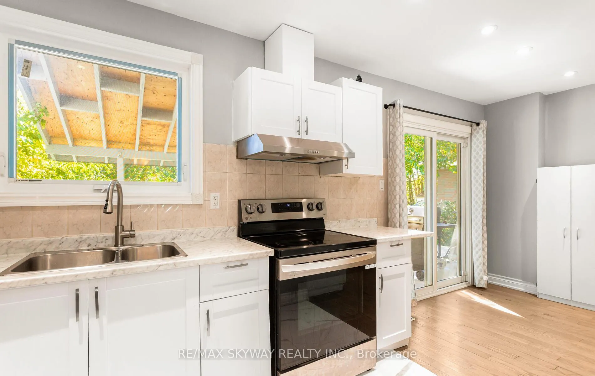 Photo 17 of 57 Jefferson Road, Brampton, Northgate — HOMEH