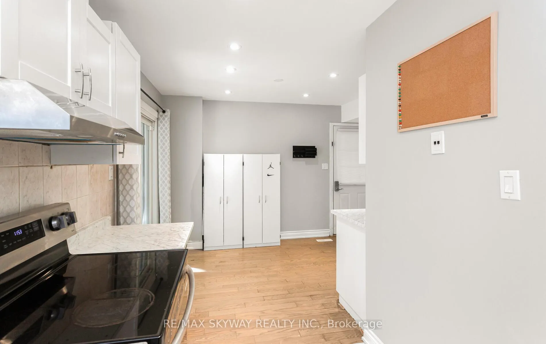 Photo 18 of 57 Jefferson Road, Brampton, Northgate — HOMEH