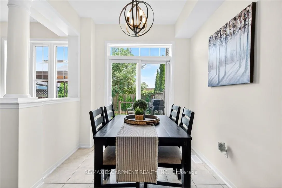 Photo 15 of 161 Nisbet Boulevard, Hamilton, Waterdown — HOMEH
