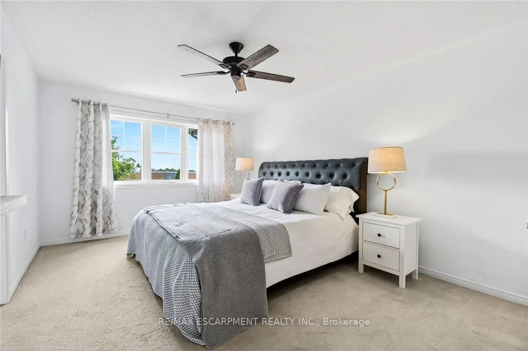 Photo 19 of 161 Nisbet Boulevard, Hamilton, Waterdown — HOMEH
