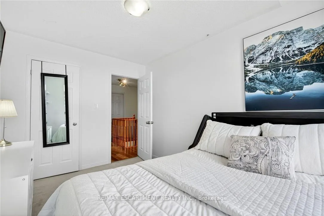 Photo 27 of 161 Nisbet Boulevard, Hamilton, Waterdown — HOMEH