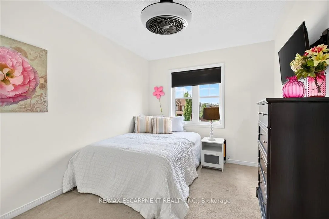 Photo 28 of 161 Nisbet Boulevard, Hamilton, Waterdown — HOMEH