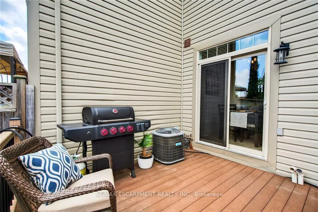 Photo 39 of 161 Nisbet Boulevard, Hamilton, Waterdown — HOMEH