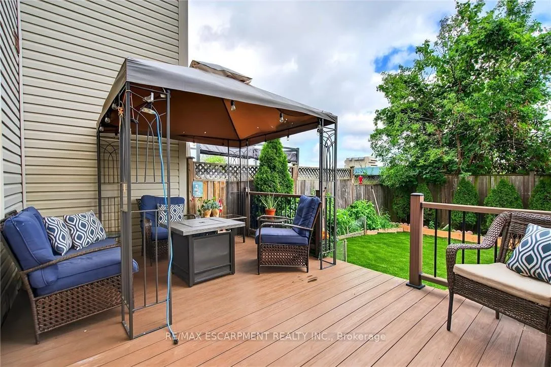 Photo 43 of 161 Nisbet Boulevard, Hamilton, Waterdown — HOMEH