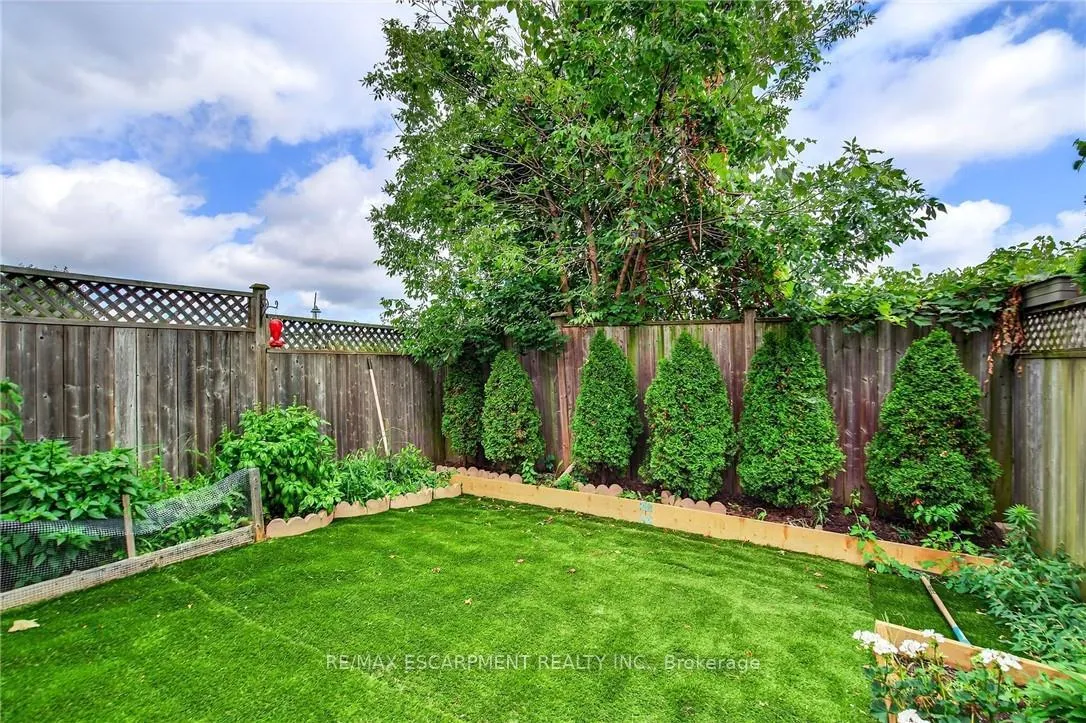 Photo 45 of 161 Nisbet Boulevard, Hamilton, Waterdown — HOMEH