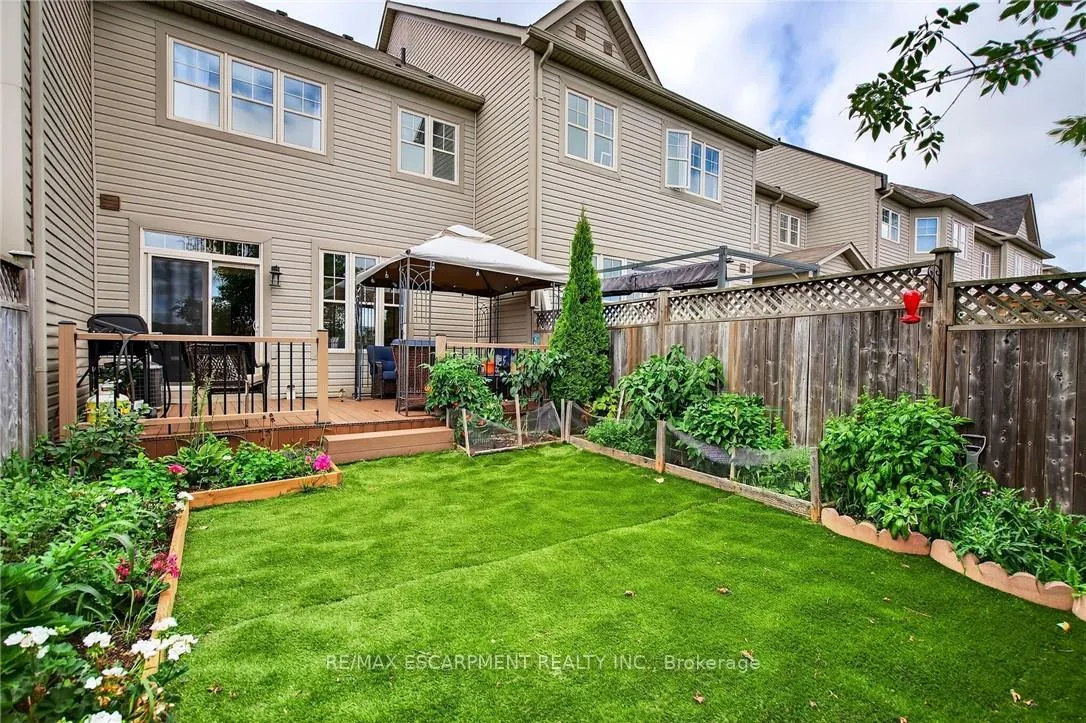 Photo 46 of 161 Nisbet Boulevard, Hamilton, Waterdown — HOMEH
