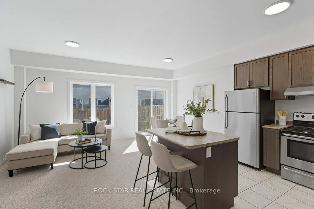 Photo 2 of Unit 14, 55 Madonna Drive, Hamilton, Carpenter — HOMEH