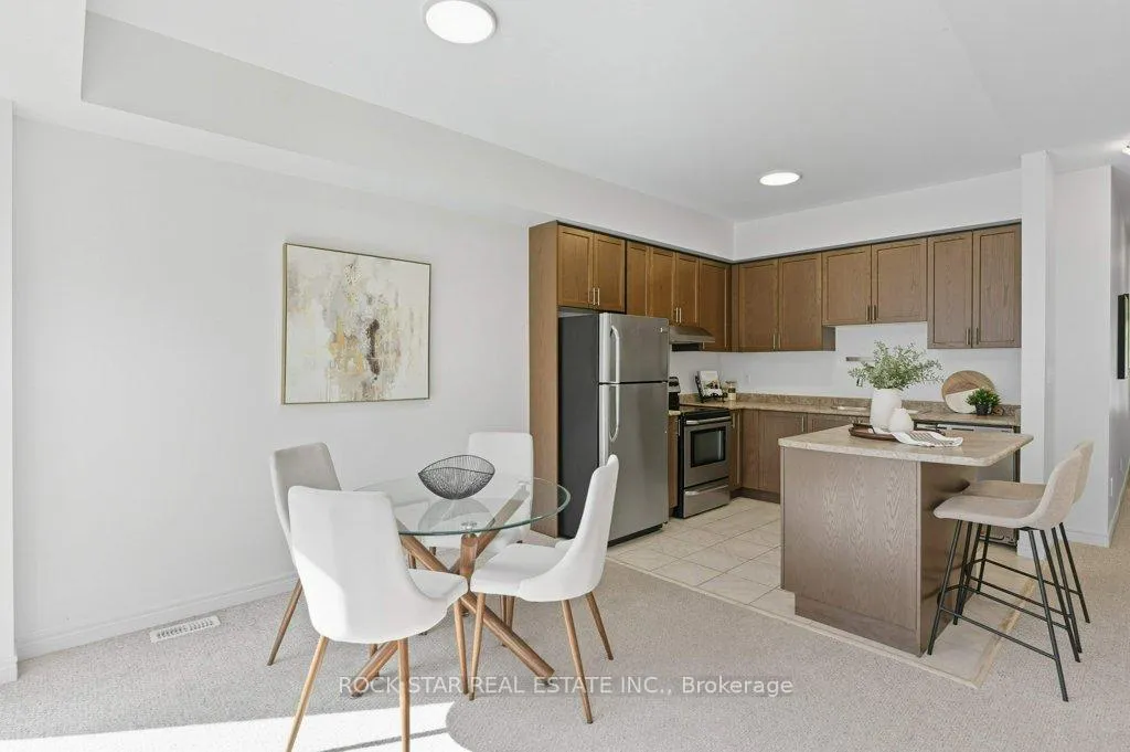 Photo 9 of Unit 14, 55 Madonna Drive, Hamilton, Carpenter — HOMEH