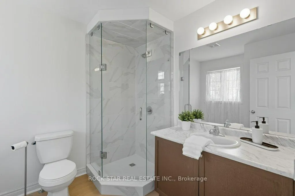 Photo 17 of Unit 14, 55 Madonna Drive, Hamilton, Carpenter — HOMEH