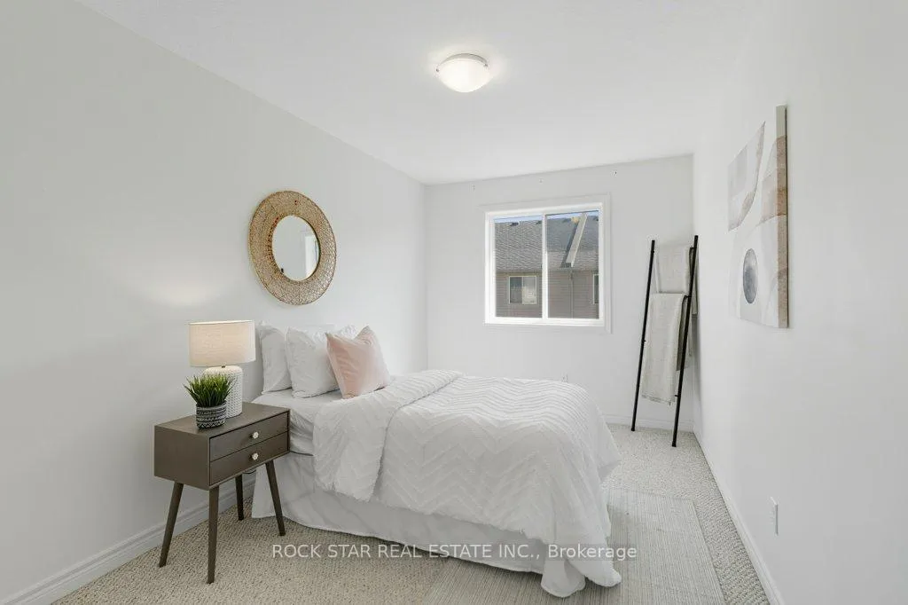 Photo 19 of Unit 14, 55 Madonna Drive, Hamilton, Carpenter — HOMEH