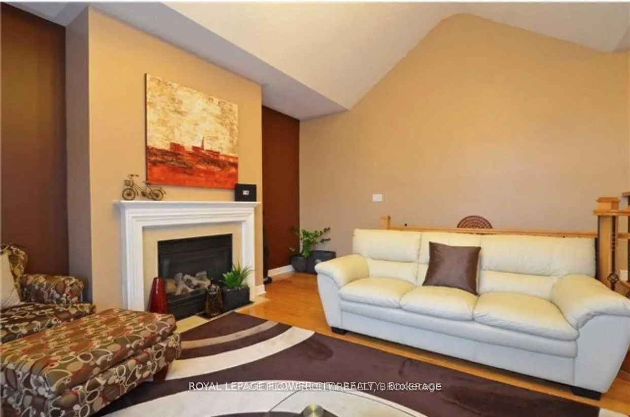 Photo 6 of 37 Blue Diamond Drive, Brampton, Bramalea North Industrial — HOMEH