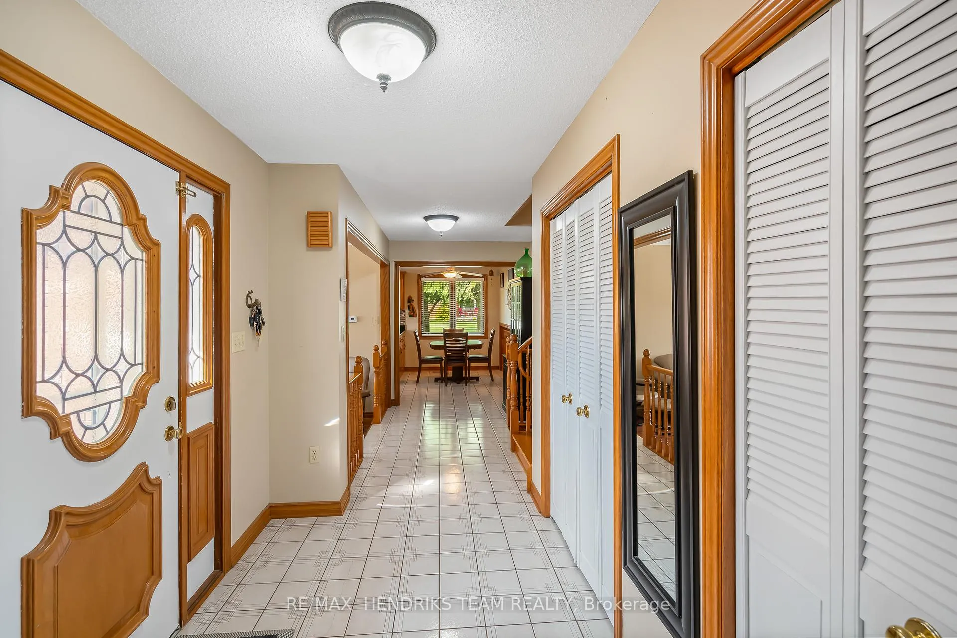Photo 4 of 3688 Cardinal Drive, Niagara Falls, Mt. Carmel — HOMEH