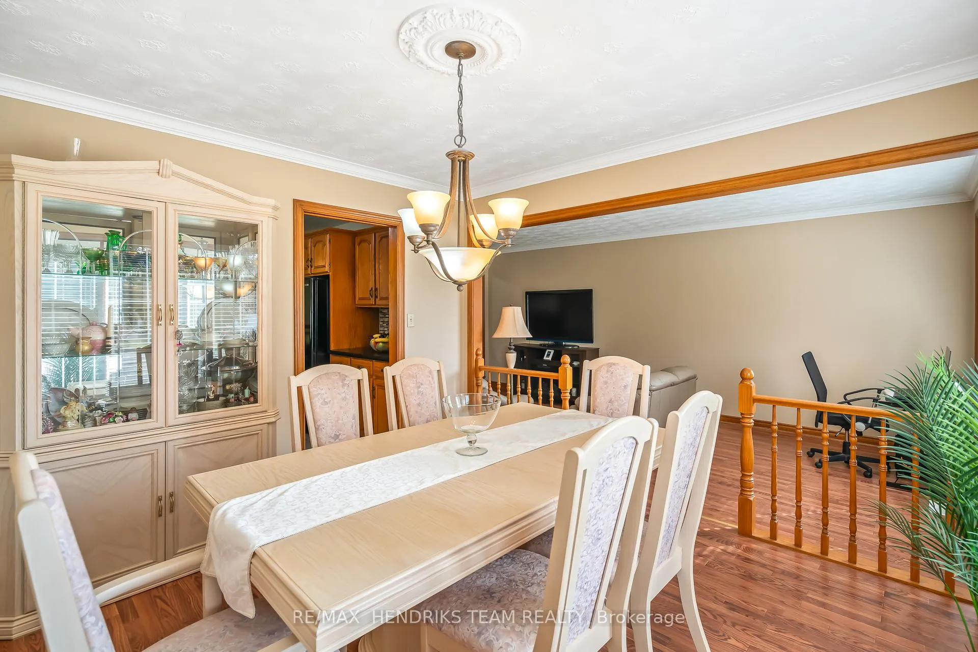 Photo 8 of 3688 Cardinal Drive, Niagara Falls, Mt. Carmel — HOMEH