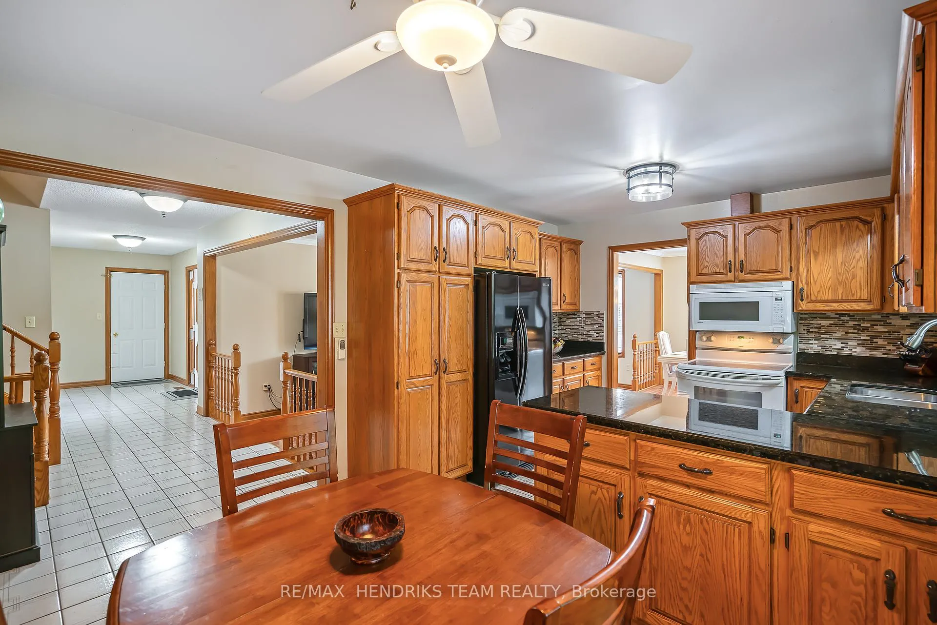 Photo 11 of 3688 Cardinal Drive, Niagara Falls, Mt. Carmel — HOMEH