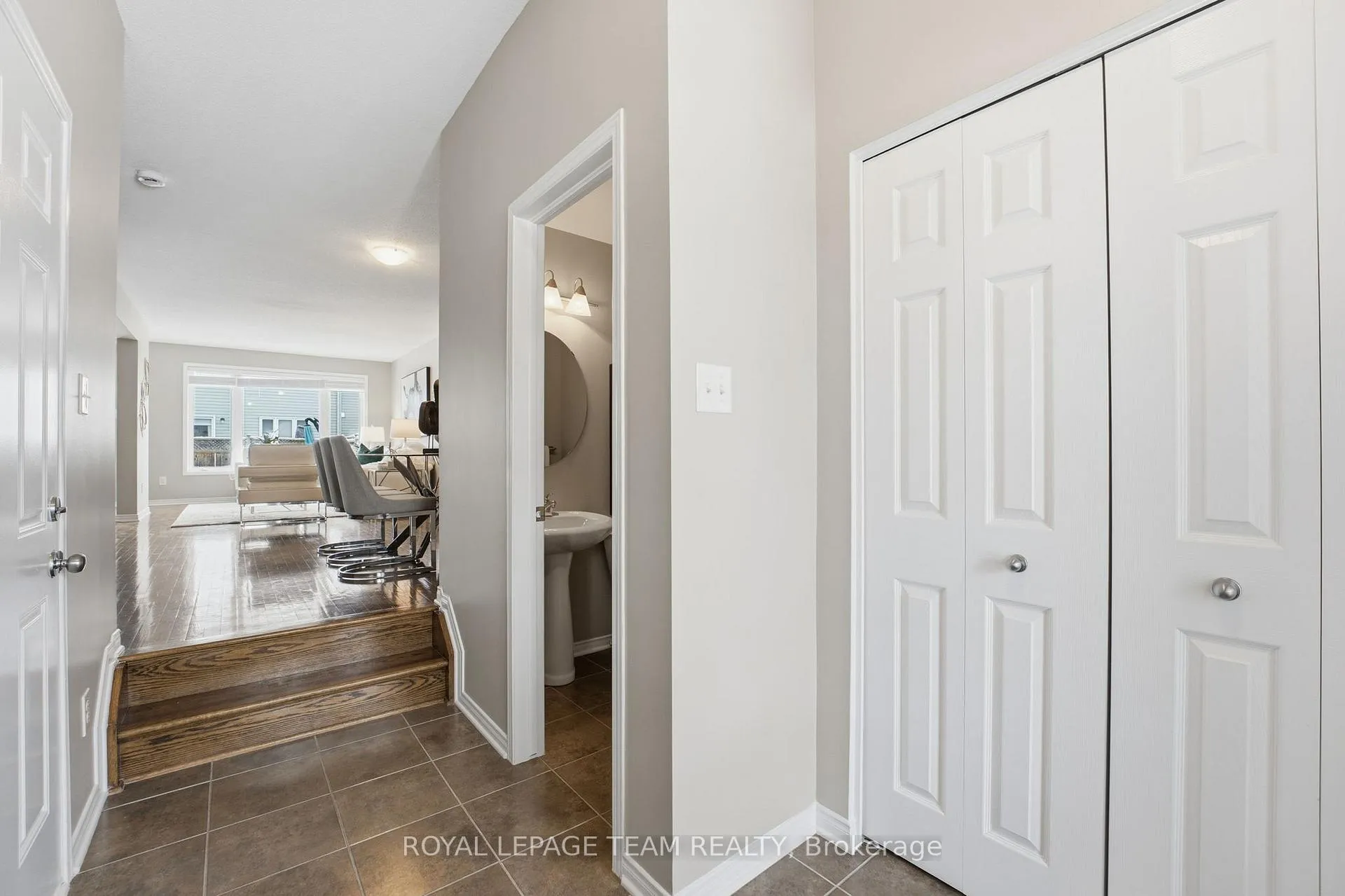 Photo 4 of 229 Opus Street, Ottawa, Kanata - Emerald Meadows/Trailwest — HOMEH