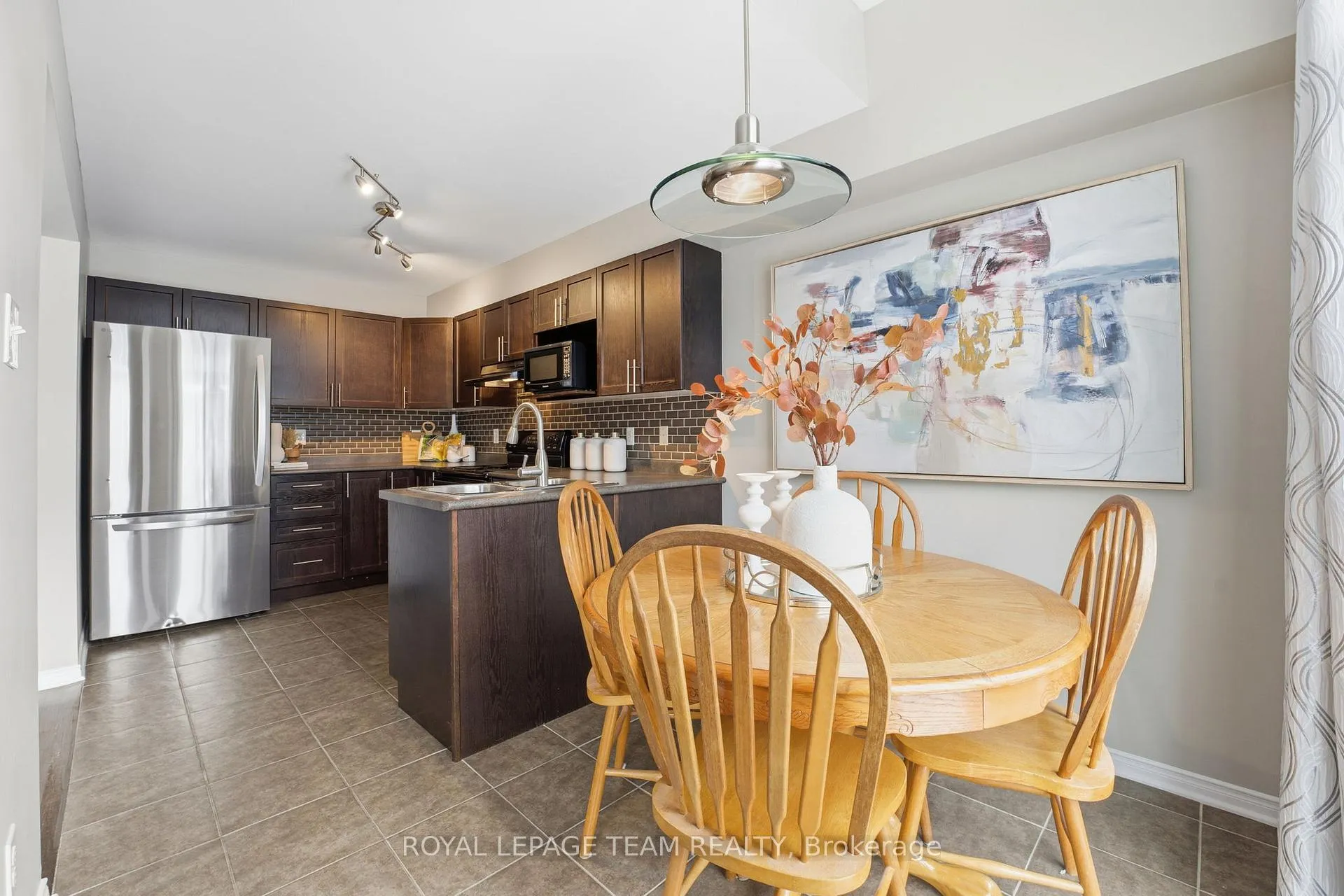 Photo 21 of 229 Opus Street, Ottawa, Kanata - Emerald Meadows/Trailwest — HOMEH