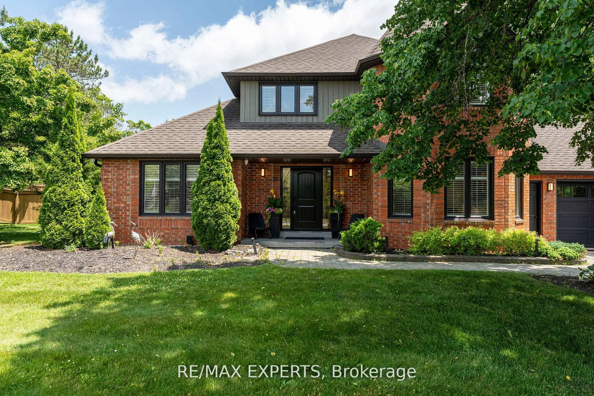 Photo 5 of 21 McCutcheon Avenue, King, Nobleton — HOMEH