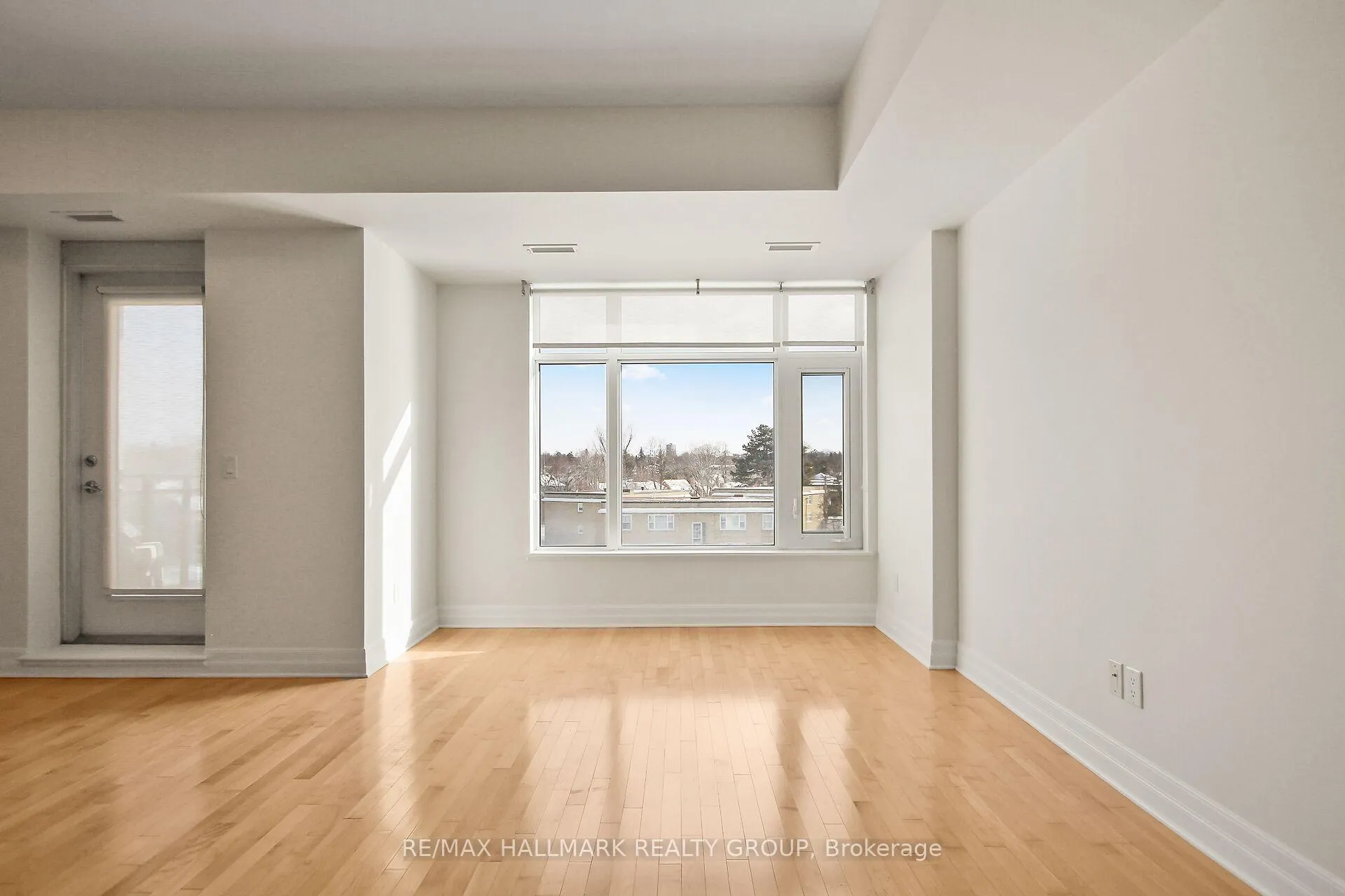 Photo 20 of Unit 402, 75 Cleary Avenue, Ottawa, Woodroffe — HOMEH