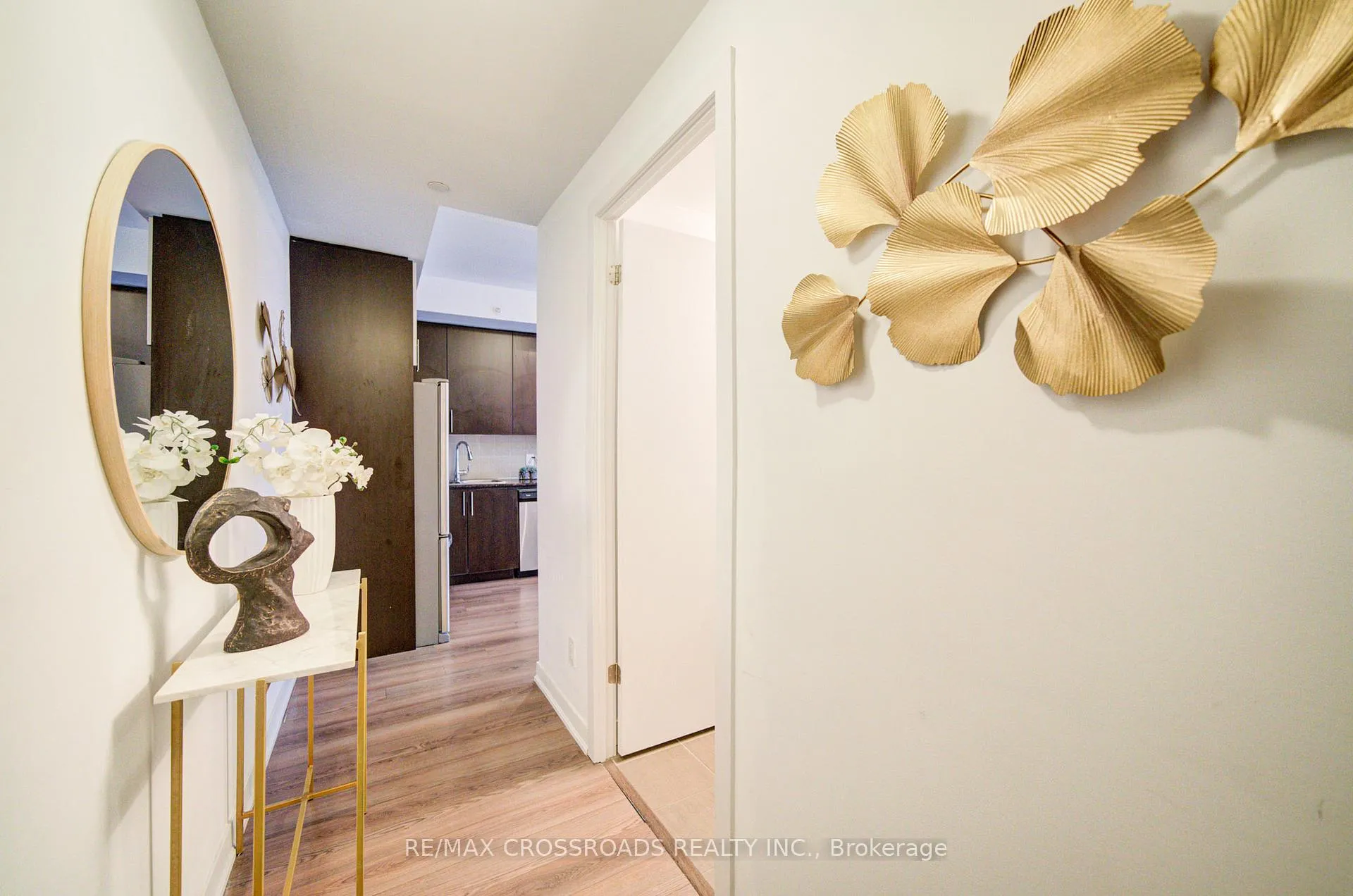 Photo 4 of Unit 1301, 60 Berwick Avenue, Toronto, Yonge-Eglinton — HOMEH