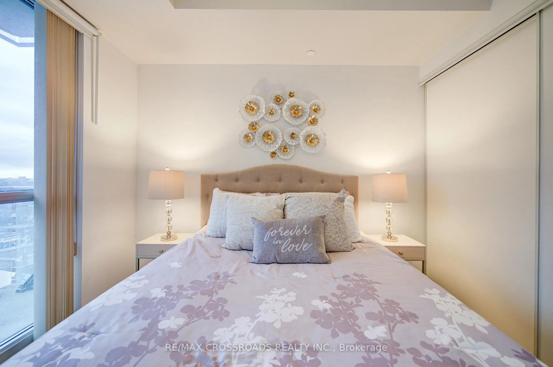 Photo 19 of Unit 1301, 60 Berwick Avenue, Toronto, Yonge-Eglinton — HOMEH
