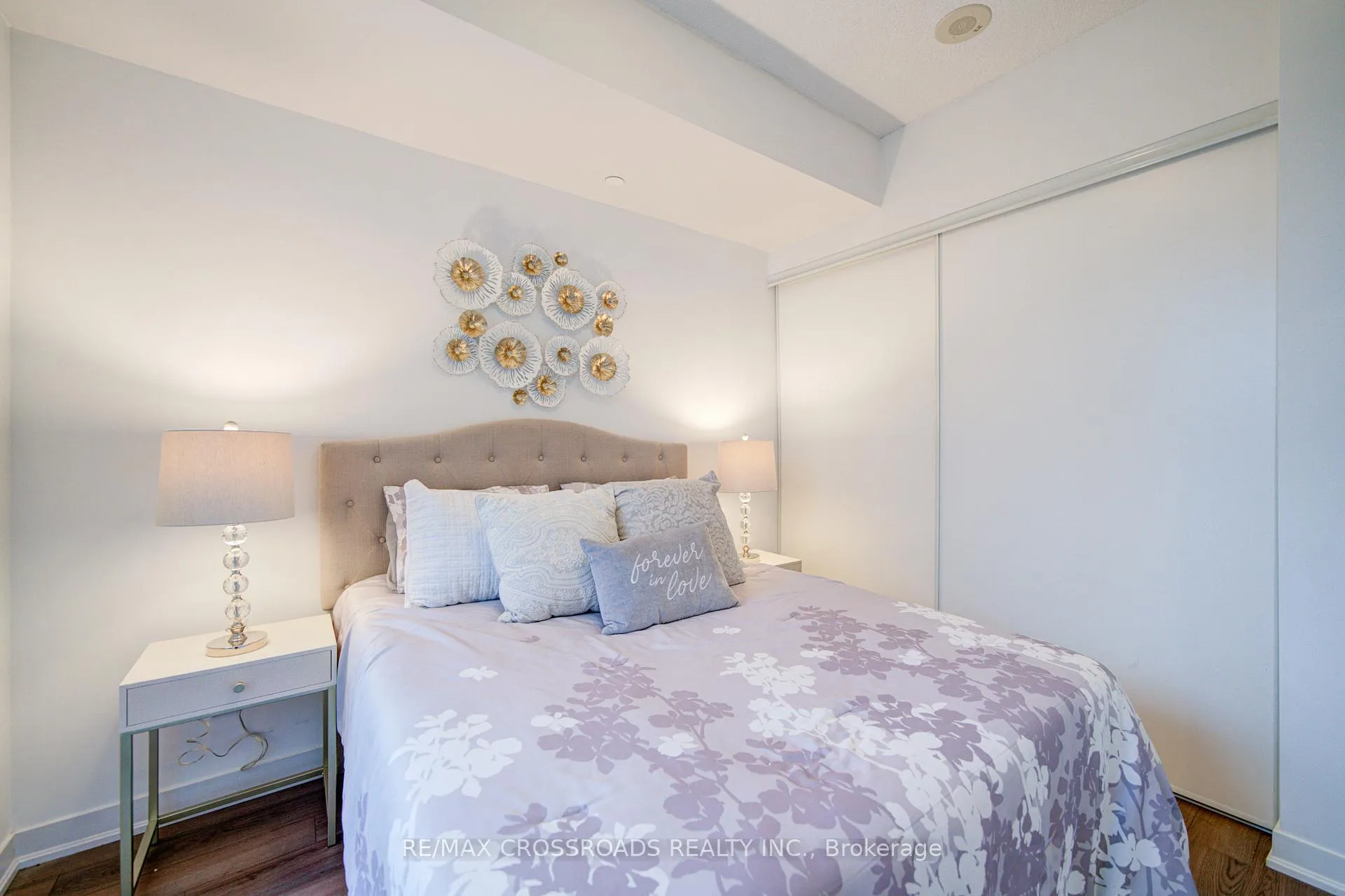 Photo 20 of Unit 1301, 60 Berwick Avenue, Toronto, Yonge-Eglinton — HOMEH