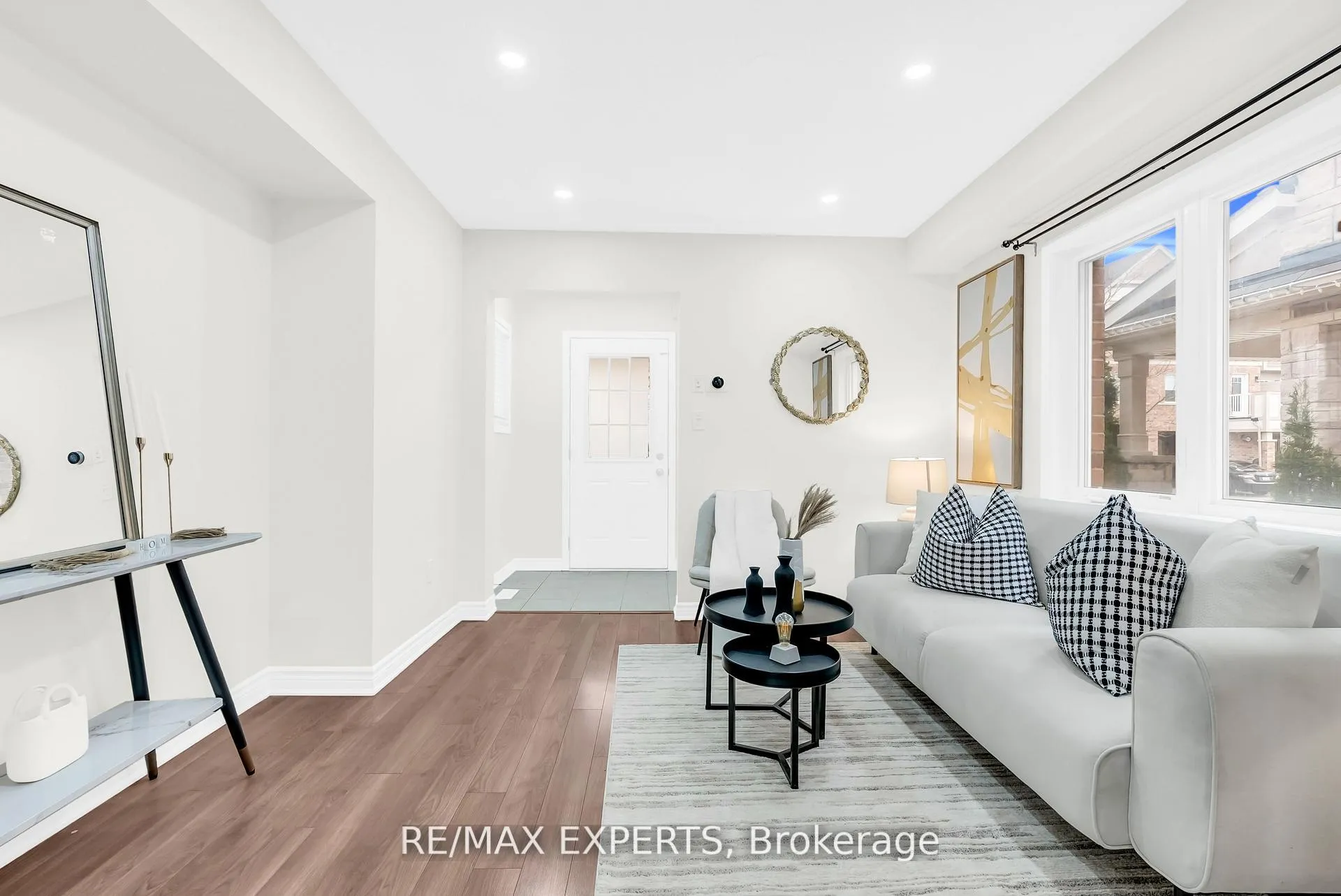 Photo 6 of 1544 Gainer Crescent, Milton, Clarke — HOMEH