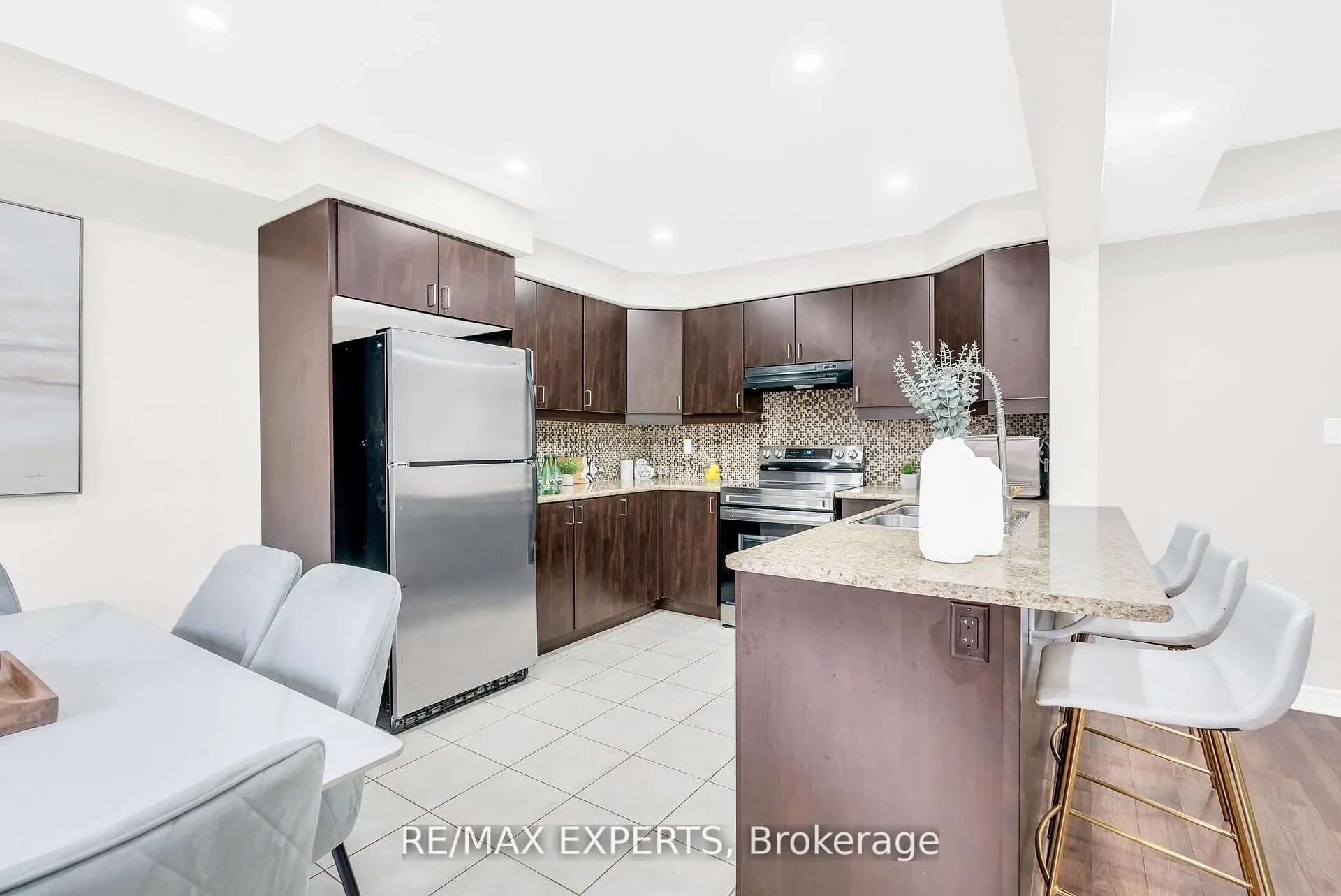 Photo 13 of 1544 Gainer Crescent, Milton, Clarke — HOMEH