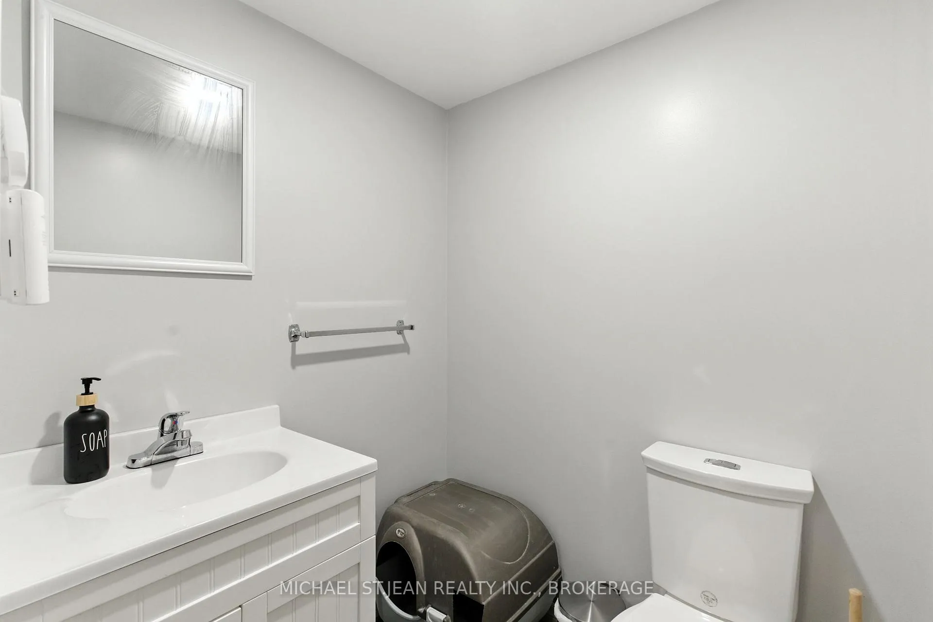 Photo 39 of 117 Silvan Drive, Welland, N. Welland — HOMEH