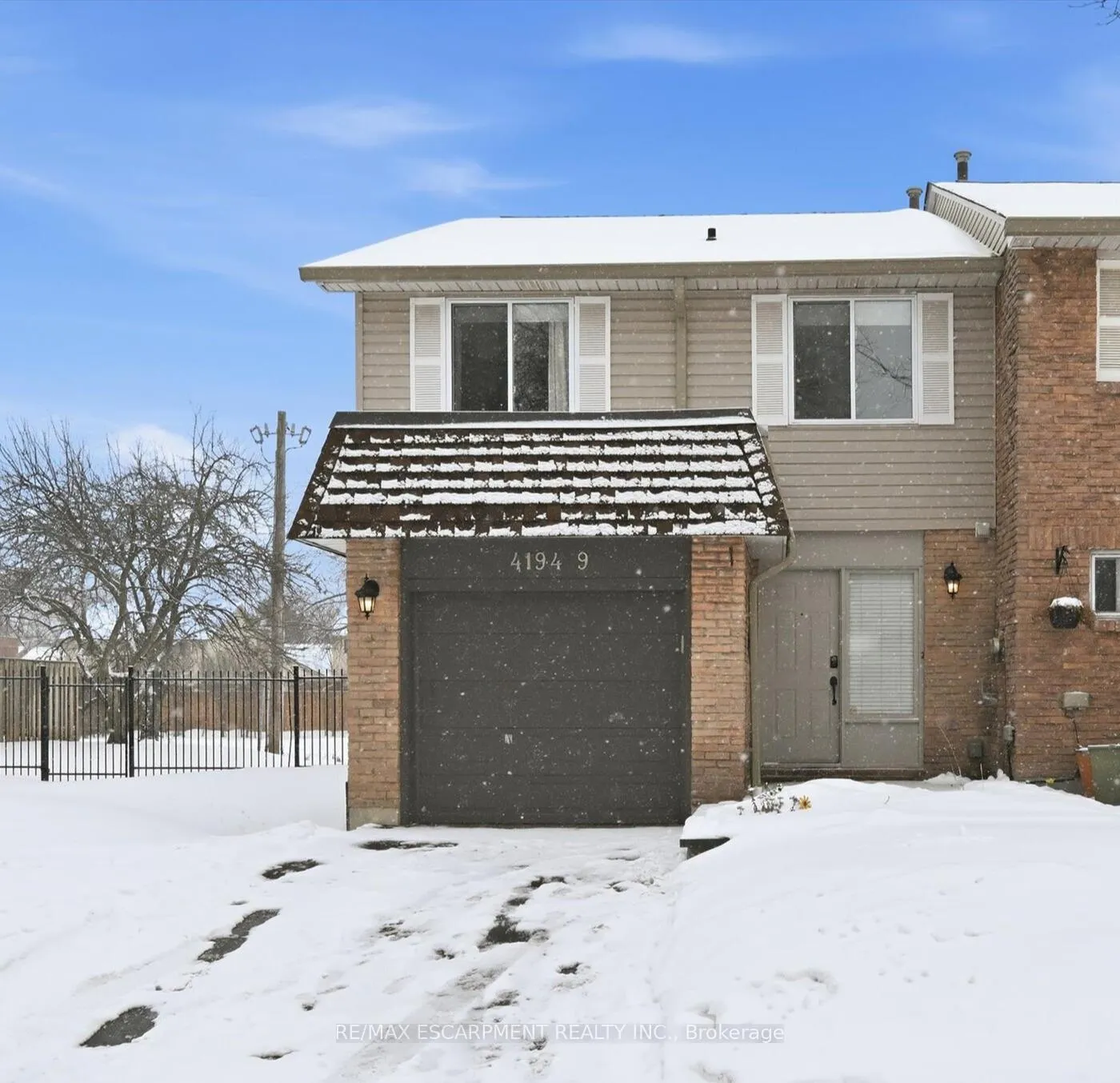 Photo 1 of Unit 9, 4194 Longmoor Drive, Burlington, Shoreacres — HOMEH
