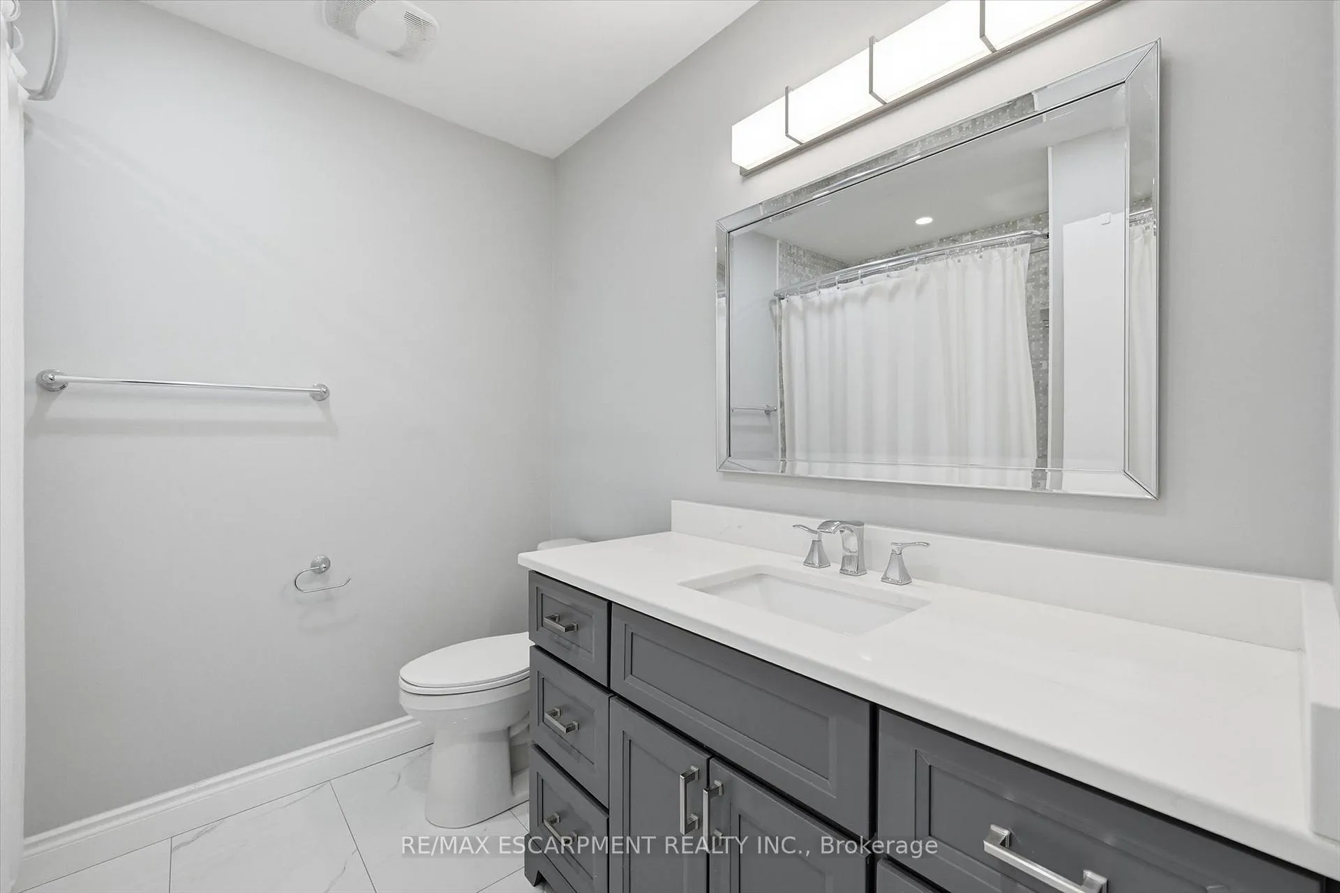 Photo 28 of Unit 9, 4194 Longmoor Drive, Burlington, Shoreacres — HOMEH
