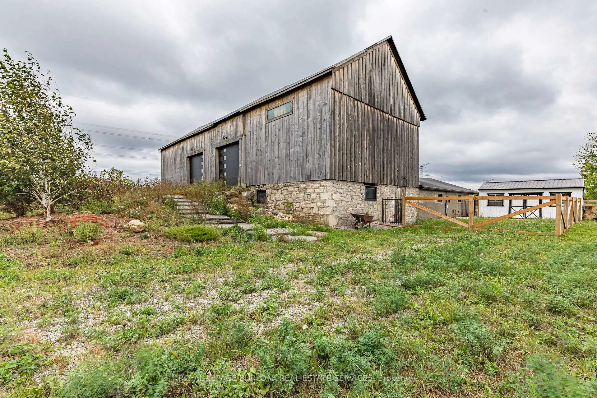 Photo 33 of 1506 6th Con Road W, Hamilton, Rural Flamborough — HOMEH