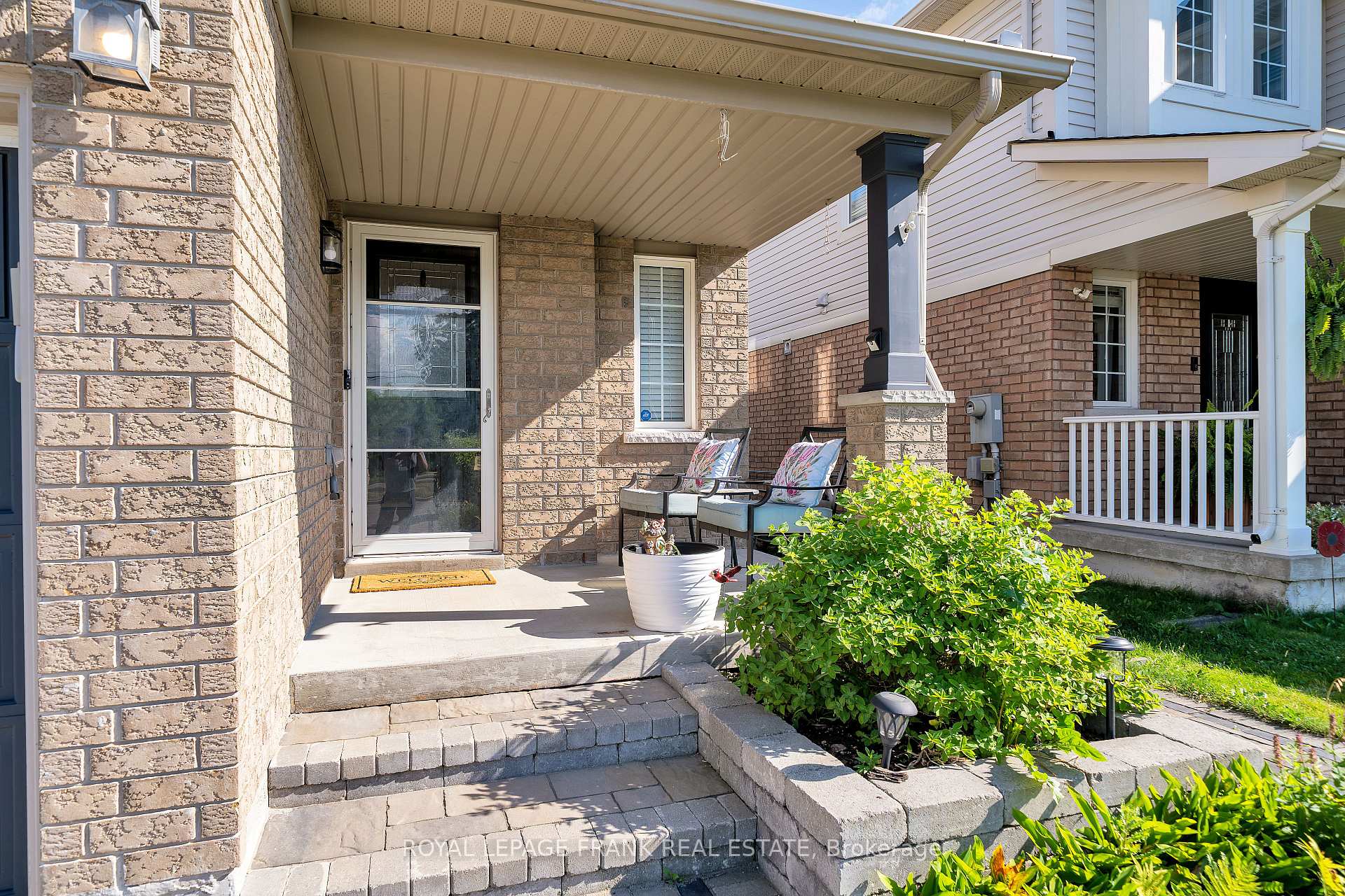 Photo 7 of 72 Lunney Crescent, Clarington, Bowmanville — HOMEH