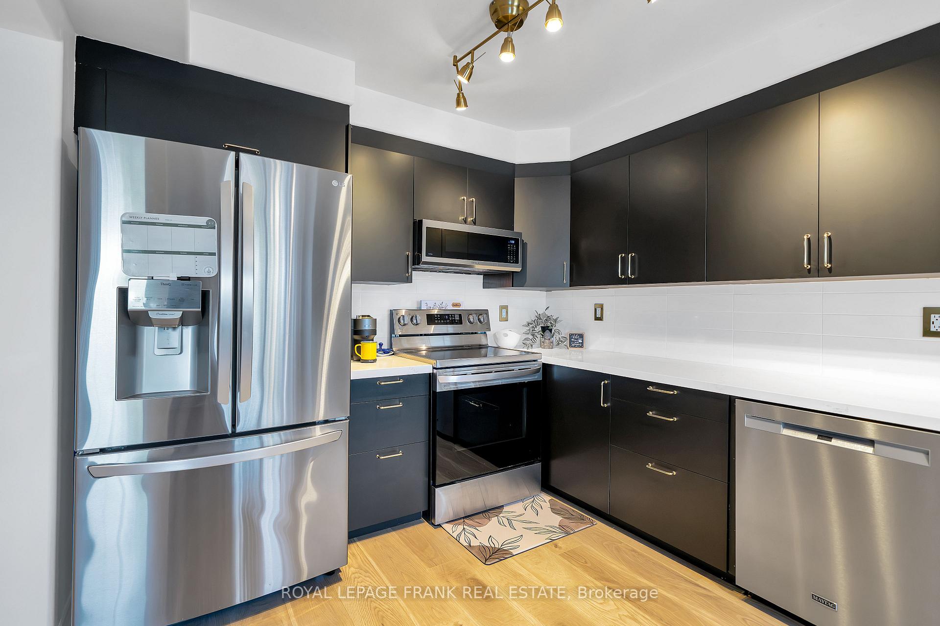 Photo 17 of 72 Lunney Crescent, Clarington, Bowmanville — HOMEH