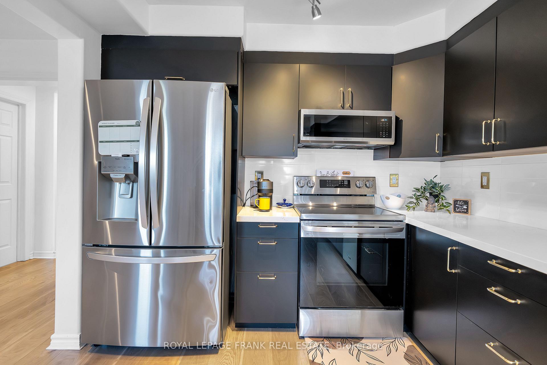Photo 20 of 72 Lunney Crescent, Clarington, Bowmanville — HOMEH