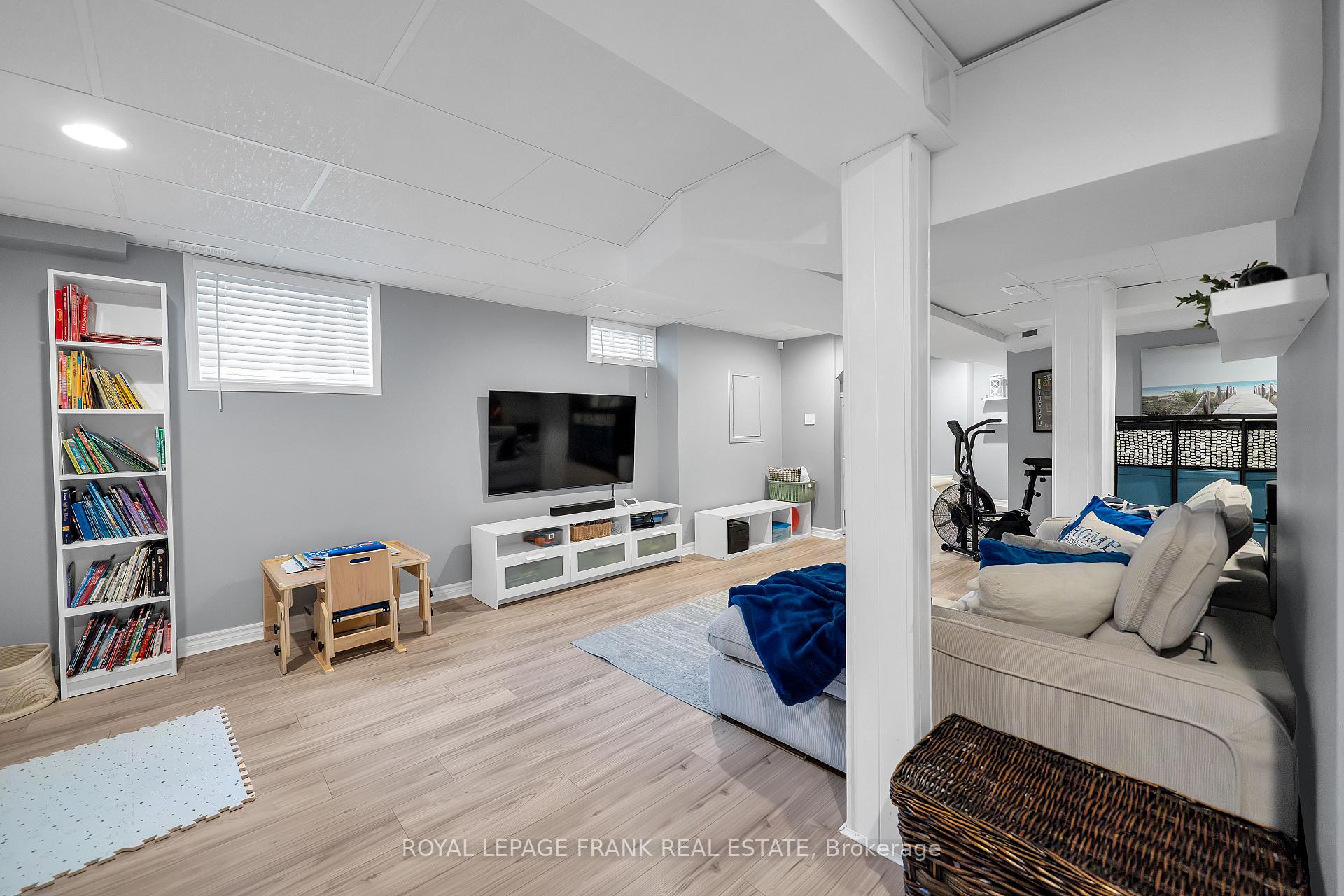 Photo 31 of 72 Lunney Crescent, Clarington, Bowmanville — HOMEH