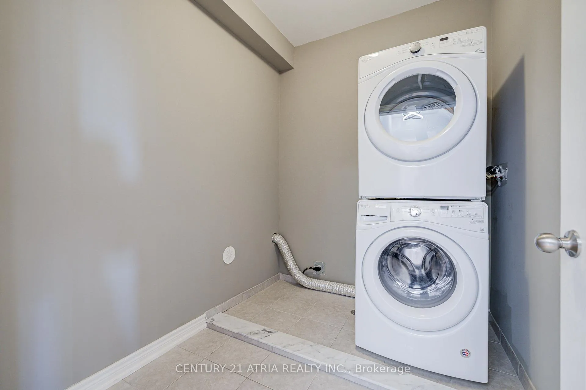 Photo 9 of 42 Roy Grove Way, Markham, Greensborough — HOMEH