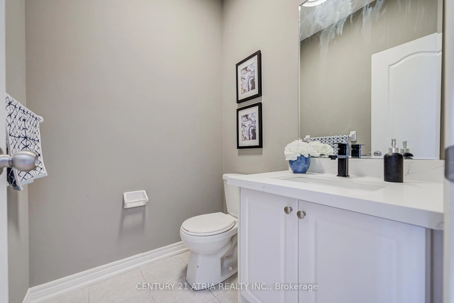 Photo 10 of 42 Roy Grove Way, Markham, Greensborough — HOMEH