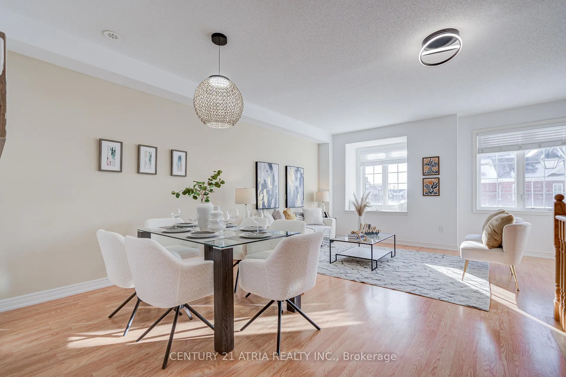 Photo 14 of 42 Roy Grove Way, Markham, Greensborough — HOMEH