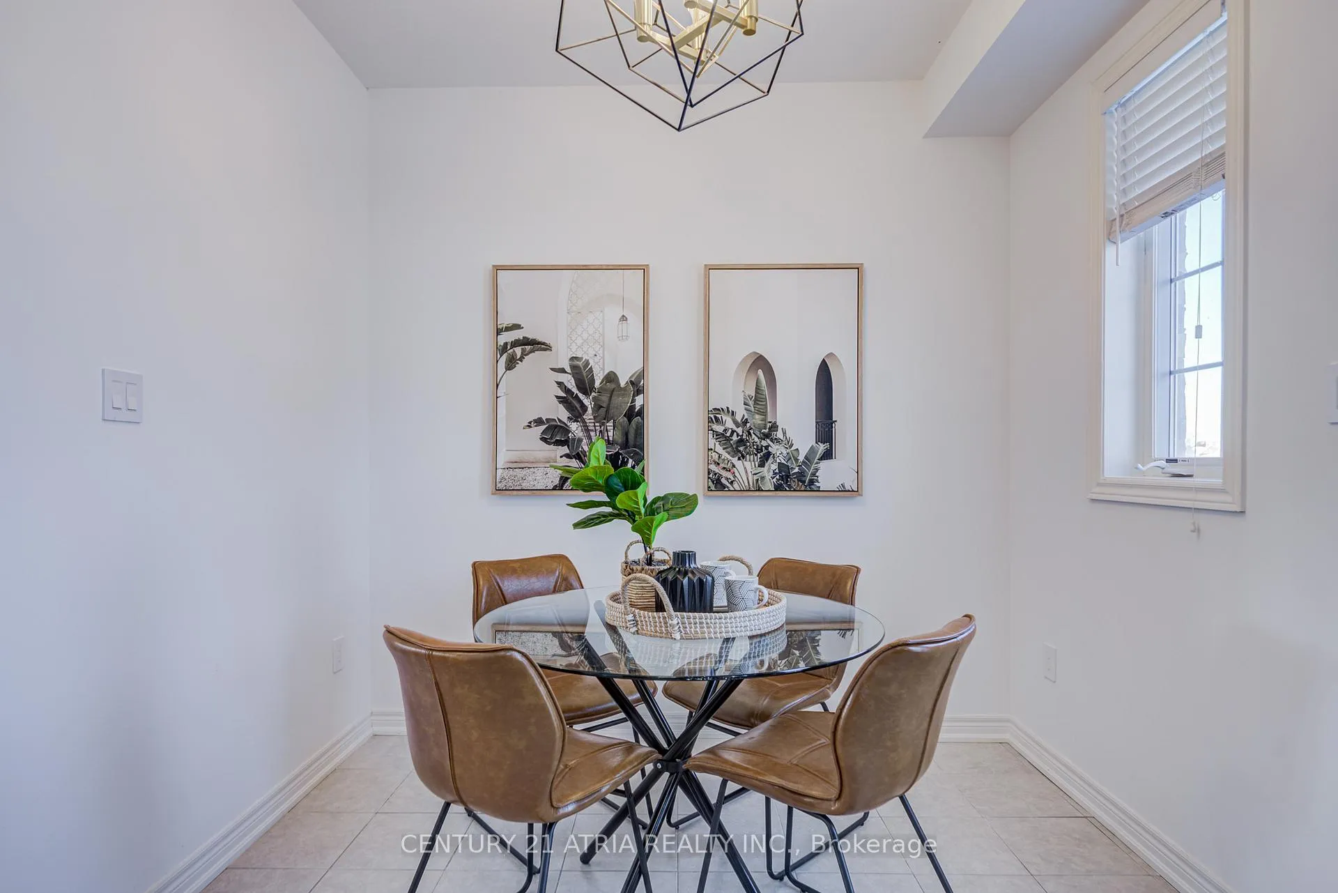 Photo 19 of 42 Roy Grove Way, Markham, Greensborough — HOMEH